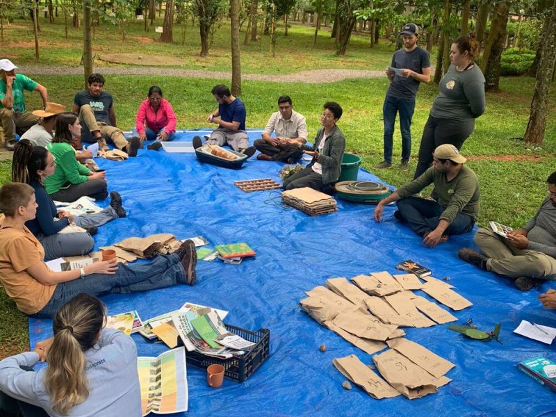 Curso de Coleta e Armazenamento de Sementes para Restauração